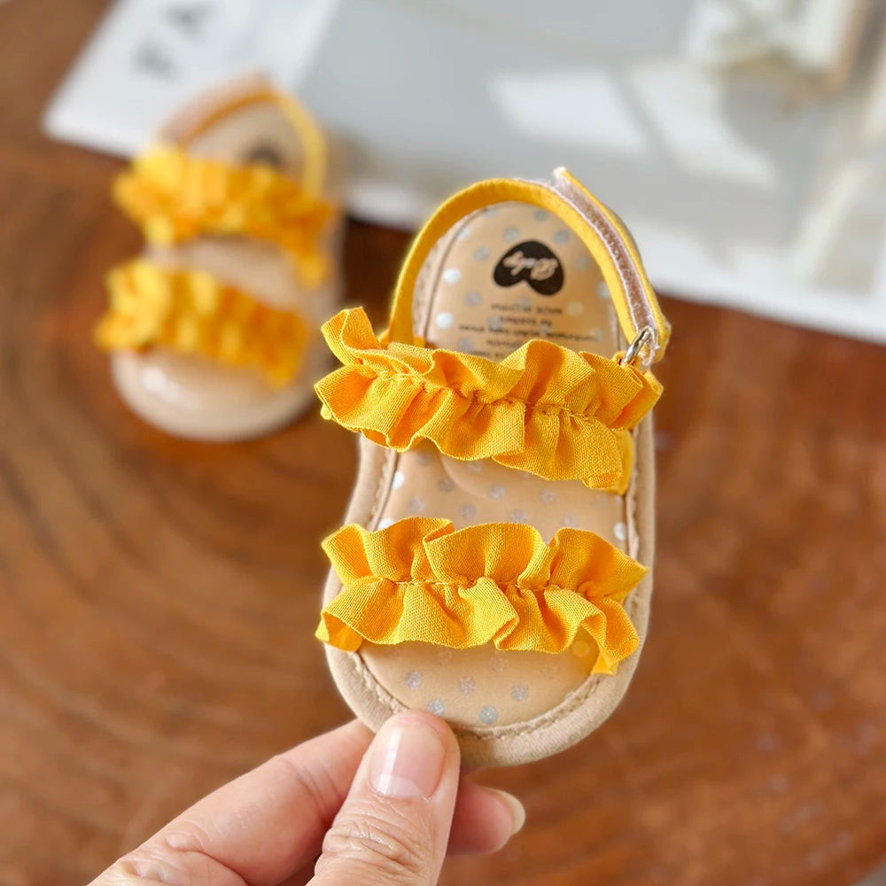 Sandales pour bébé fille à volants et nœud papillon